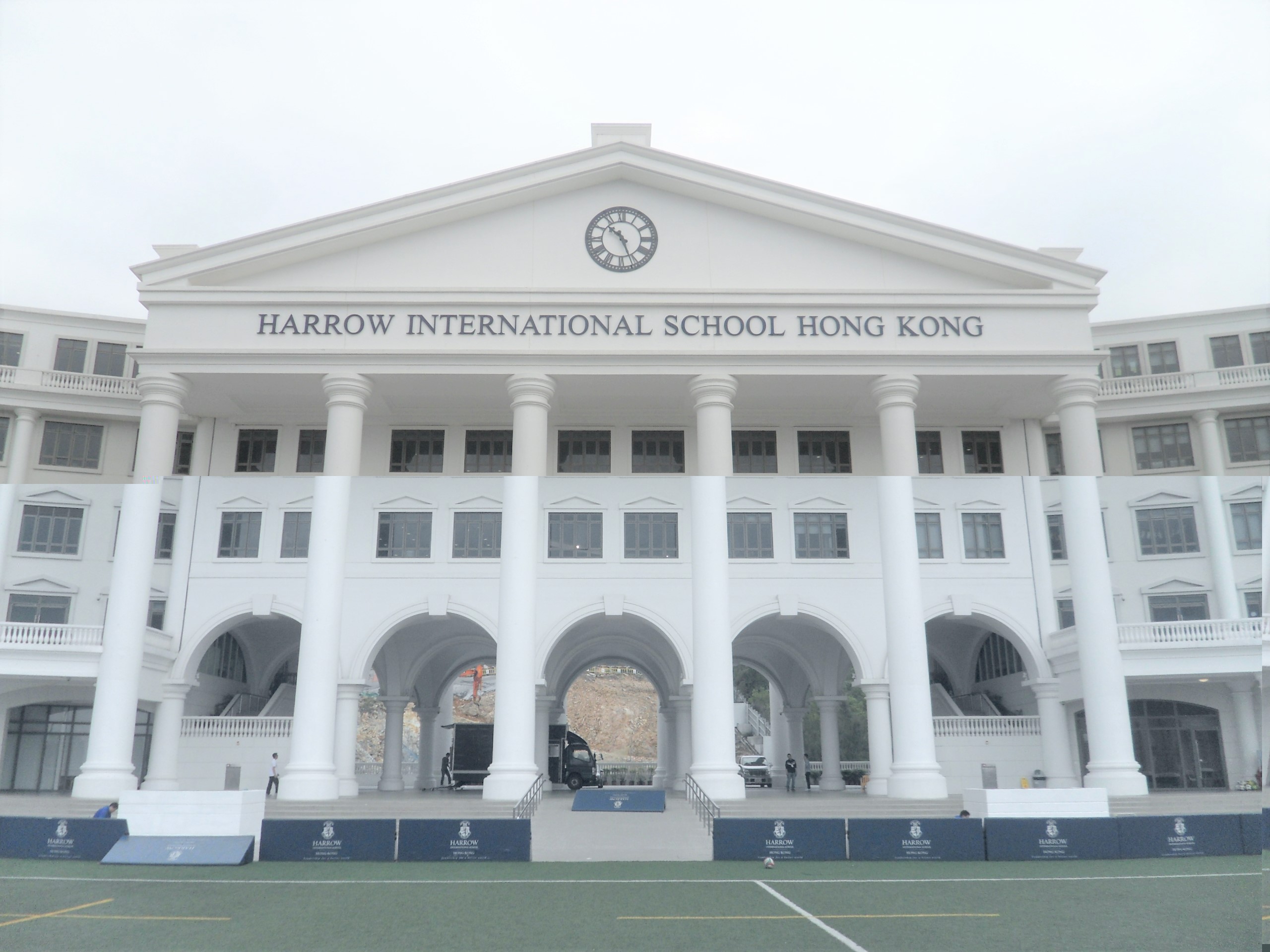 The ceiling and indoor wall installation project of Hong Kong Harrow International School contracted